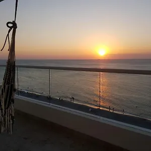 deluxe-spectacular-sunset.hotels-in-barranquilla.com/