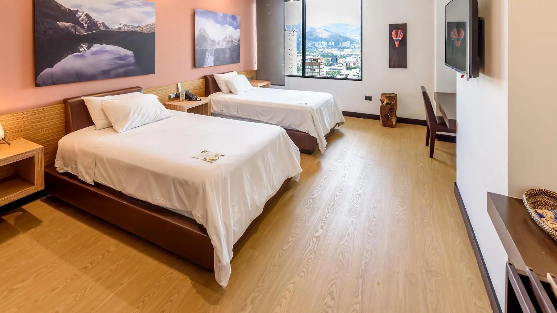 *****  Diez Hotel Categoria Colombia Medellin Colombia