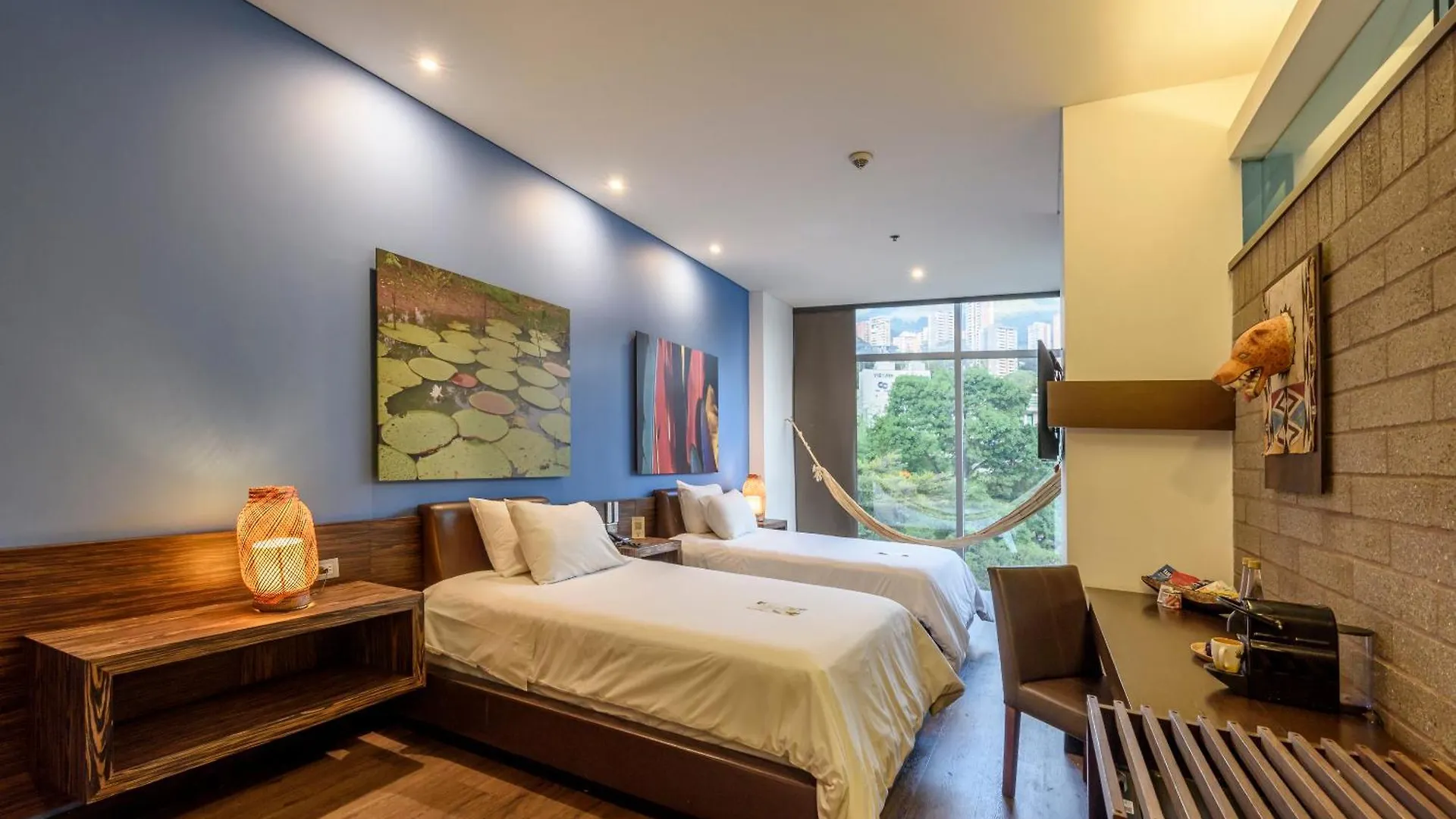 Diez Hotel Categoria Colombia Medellin Colombia